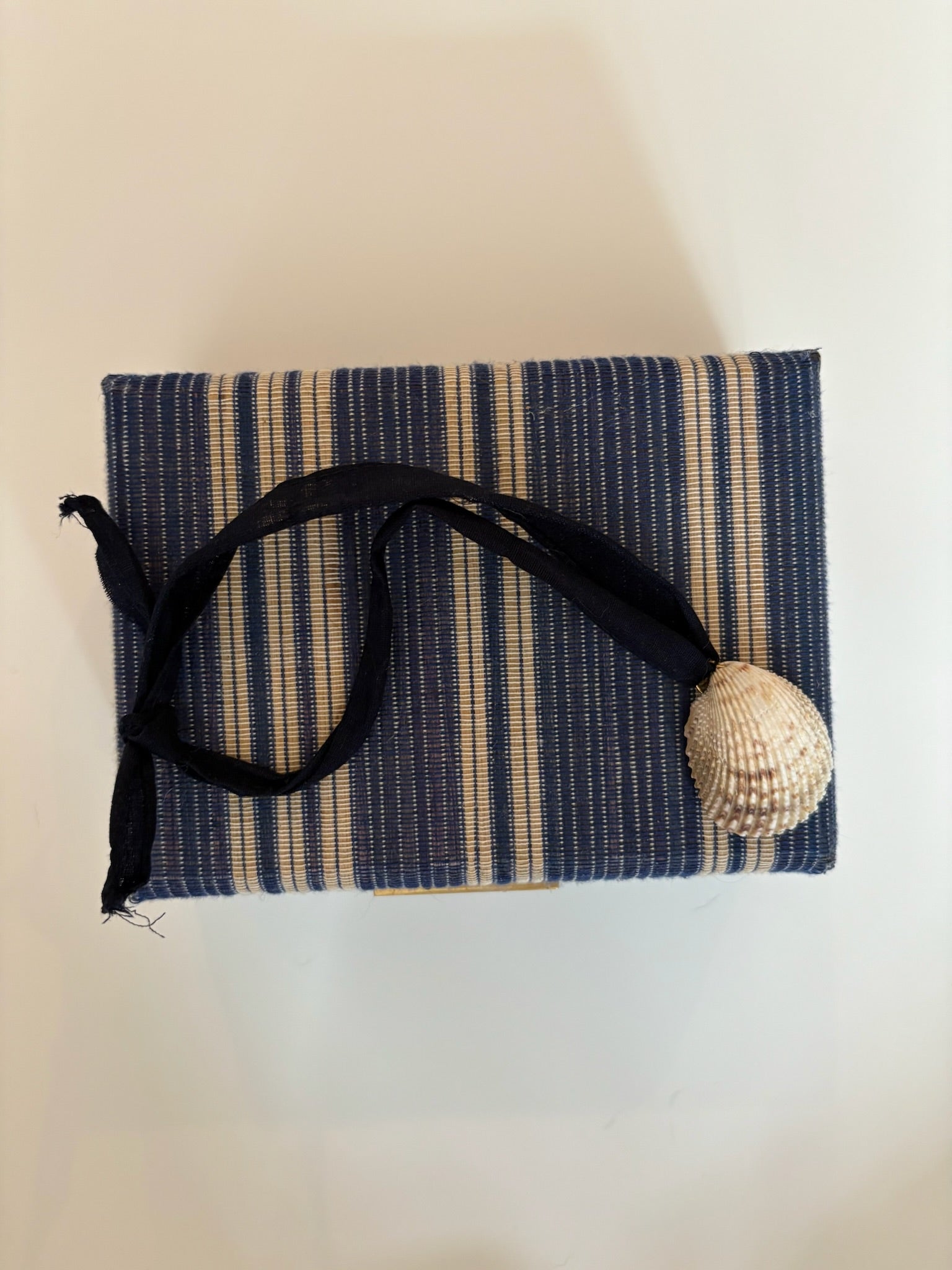 Black Shell Necklace