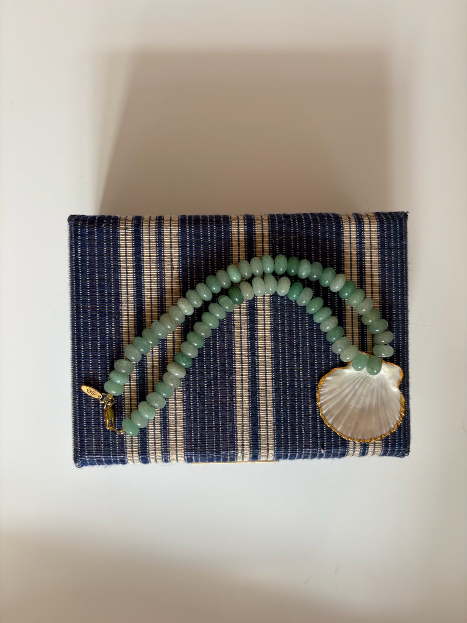 Green Bead Shell Necklace